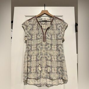 Daniel Rainn Cream Printed Split-Neck Tunic with Navy & Rust Trim